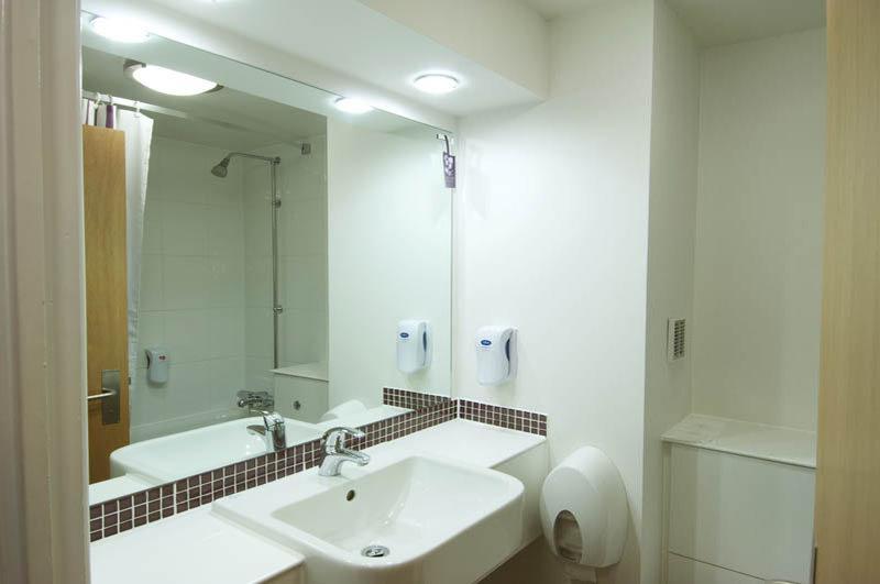 Premier Inn Lichfield North East ภายนอก รูปภาพ