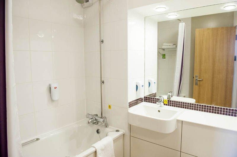 Premier Inn Lichfield North East ภายนอก รูปภาพ